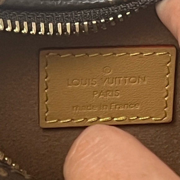 Like new! Wear twice - Picture 5 of 5